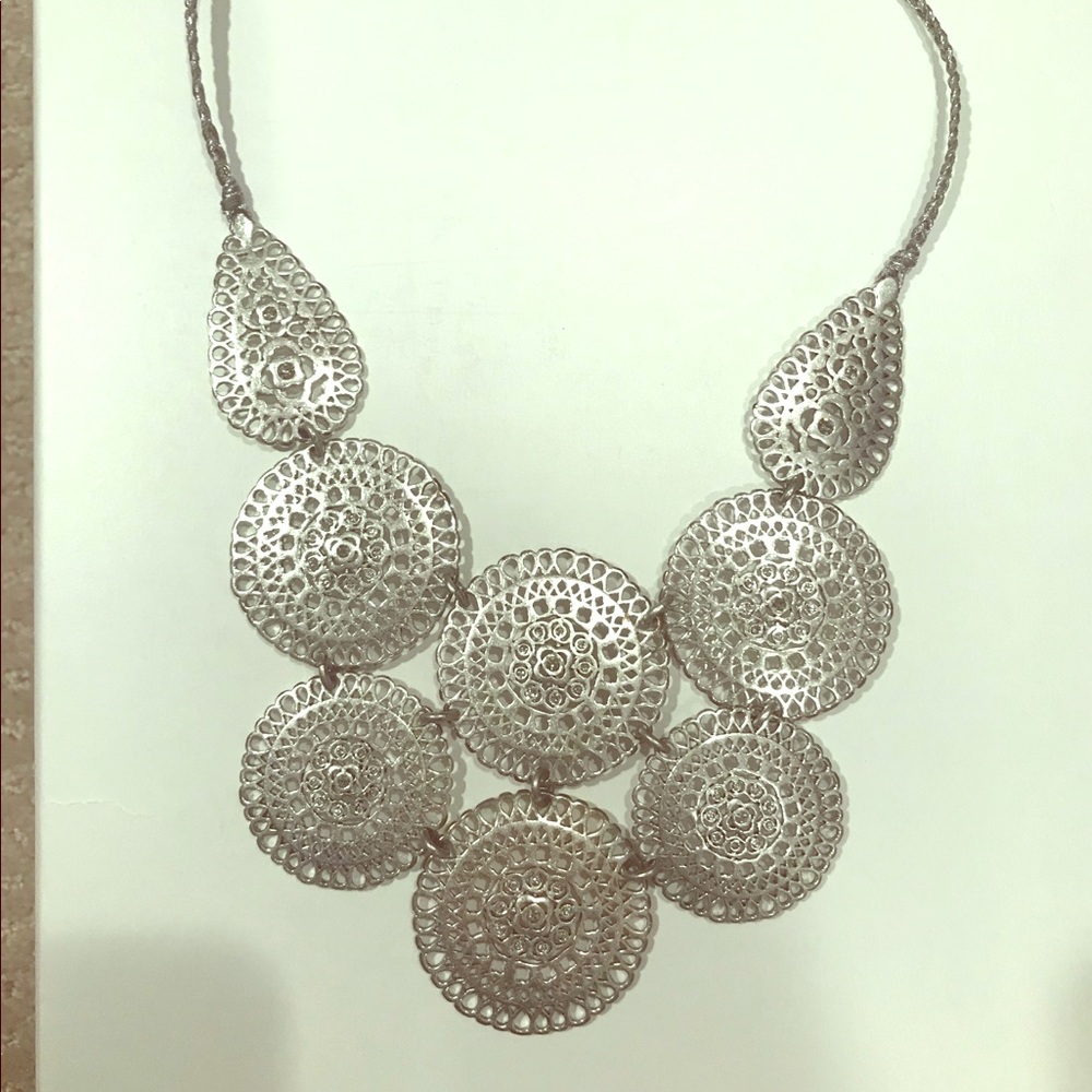 Stella and dot necklace